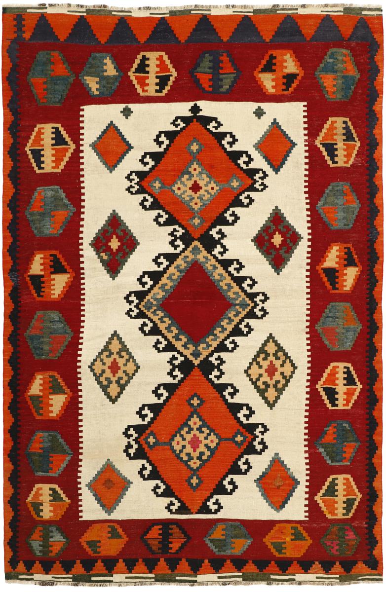 A Beginner's Guide to Kilim Rugs: History, Styles, and Care